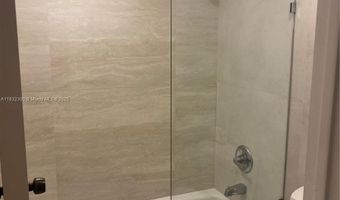 3101 N Country Club Dr 801, Aventura, FL 33180