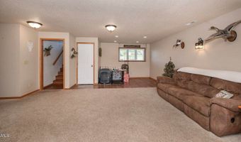 3616 Southridge Ln, Bismarck, ND 58504