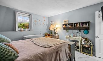 200 Manville Hill Rd B30, Cumberland, RI 02864