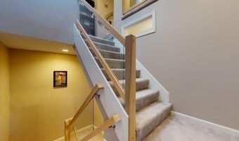 445 Captain Eames Cir 445, Ashland, MA 01721