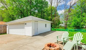 30109 Dorothy Dr, Wickliffe, OH 44092