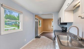 1934 Schlimgen Ave, Madison, WI 53704