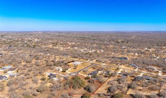 109 Calvary Dr, Adkins, TX 78101