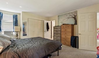 43 E HENRY St, Palmyra, NJ 08065