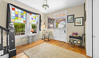 109 CENTRE St, Beach Haven, NJ 08008