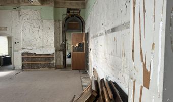 49 E Main St, Amsterdam, NY 12010