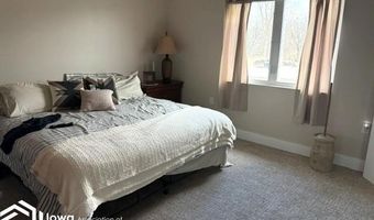 113 S Oaks Dr, Algona, IA 50511
