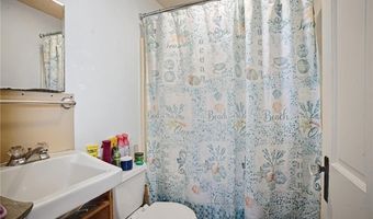 58 Essex Rd, North Kingstown, RI 02852