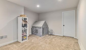 6217 S Trailwoods Dr, Ann Arbor, MI 48103