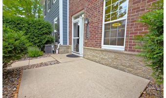 15358 Founders Ln 102, Apple Valley, MN 55124