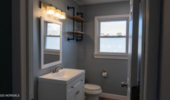 6 Reno Ct, Barnegat, NJ 08005