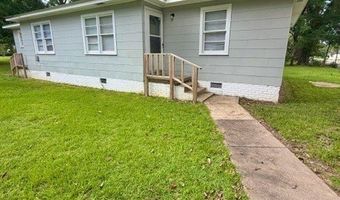 303 3rd Ave SE, Aliceville, AL 35442