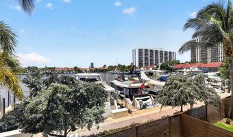 3750 Yacht Club Dr TH5, Aventura, FL 33180