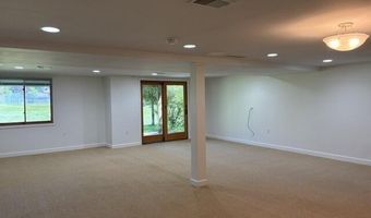 1261 Laurel View Dr, Ann Arbor, MI 48105