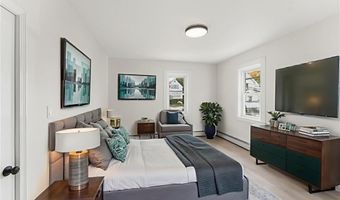 26 Alto St, Cranston, RI 02920