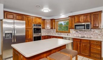 5502 CANYON Rd, Cheyenne, WY 82009