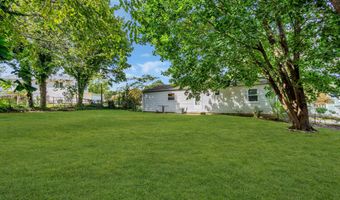 97 Pheasant Dr, Bayville, NJ 08721