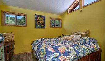 8555 Dead Indian Memorial Rd, Ashland, OR 97520