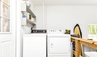 476 Cherry Hill Dr, Aylett, VA 23009