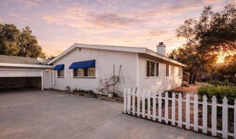 8851 Hierba Rd, Agua Dulce, CA 91390
