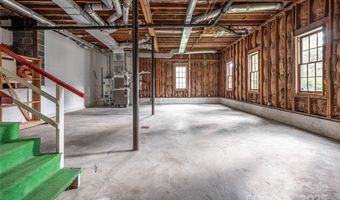 26 Lorraine Ave, Asheville, NC 28804