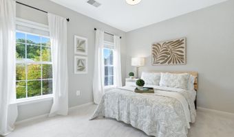 22530 FOREST RUN Dr, Ashburn, VA 20148