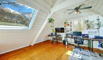 121 Jenckes Hill Rd, Lincoln, RI 02865