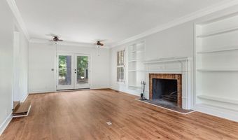 2420 E Alberson Dr, Albany, GA 31721