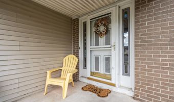 7 Alton Ct, Toms River, NJ 08757