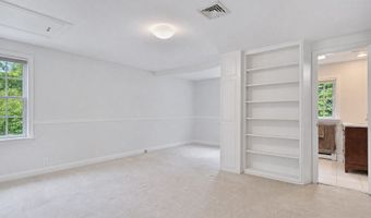 277 Franklin St Ext, Danbury, CT 06811
