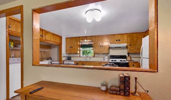 233 E 22nd St, Baxter Springs, KS 66713