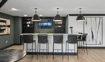 701 N HENRY St 401, Alexandria, VA 22314