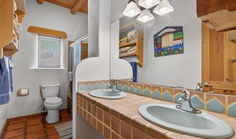 11 Los Altos, Arroyo Seco, NM 87514