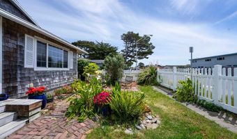 870 11TH St SW, Bandon, OR 97411