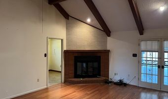 222 Pine Ln, Batesville, MS 38606