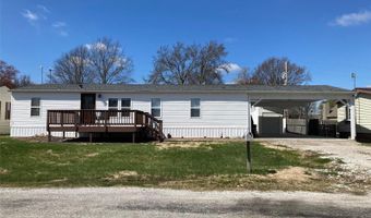 5 Sunset Dr, Carlyle, IL 62231