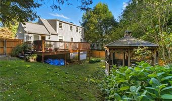 53 School St, Johnston, RI 02919