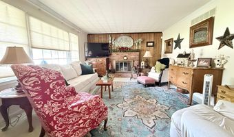 25 MEADOW GLEN Dr, Dover, DE 19901
