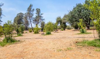 5785 Olive St, Anderson, CA 96007