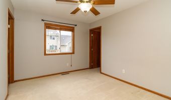 1017 10th Ave NW, Altoona, IA 50009