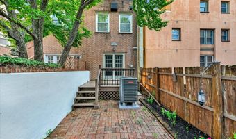 131 W BARRE St W, Baltimore, MD 21201