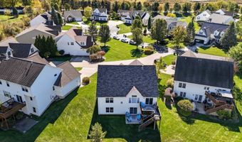 617 Eaton Dr, Aurora, OH 44202