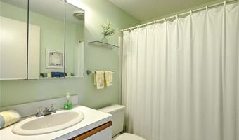 101 Cardinal Dr, North Kingstown, RI 02852