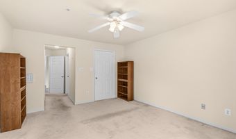 44096 NATALIE Ter 302, Ashburn, VA 20147
