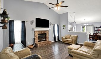 8426 Fort Sumter Dr, Indianapolis, IN 46227