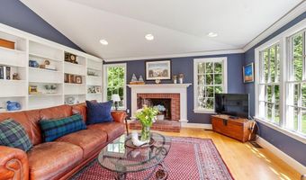 13 Carmel Rd, Andover, MA 01810