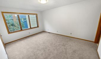 1531 Briarknoll Cir, Arden Hills, MN 55112