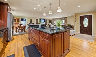 26 Brookmoor Rd, Avon, CT 06001