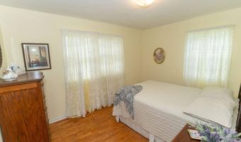 106 S Clark St, Adrian, MO 64720