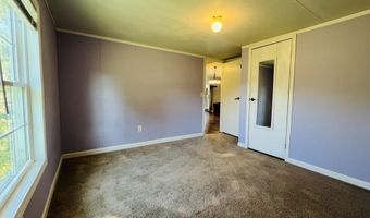 629 Old Snow Hill Rd, Ayden, NC 28513
